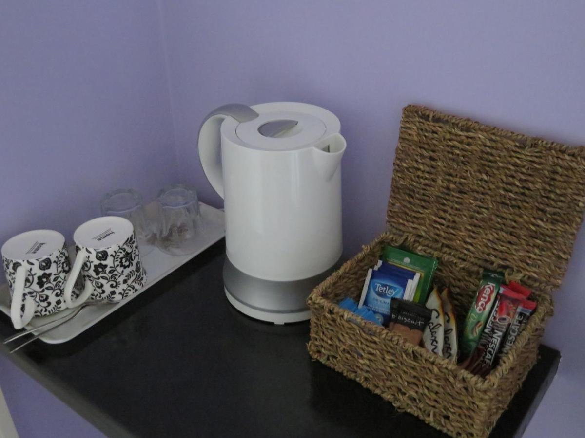 Mundford Acer Lodge Bed & Breakfast الغرفة الصورة