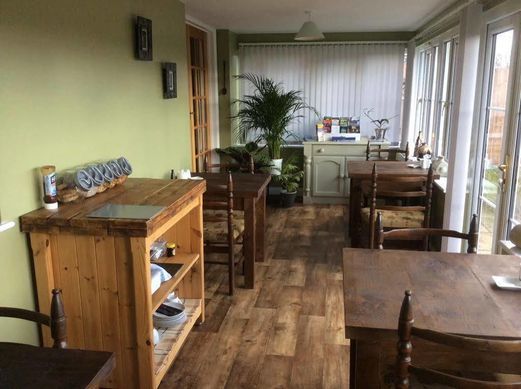 Mundford Acer Lodge Bed & Breakfast المظهر الخارجي الصورة