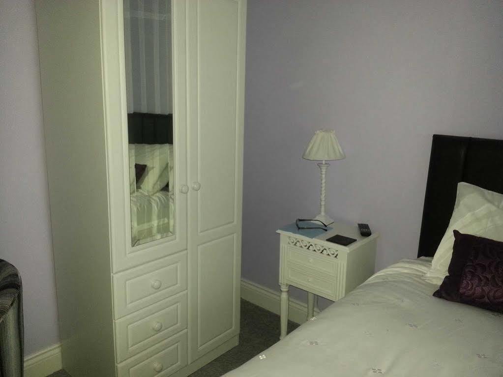 Mundford Acer Lodge Bed & Breakfast المظهر الخارجي الصورة